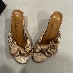 Lulus rose gold mules